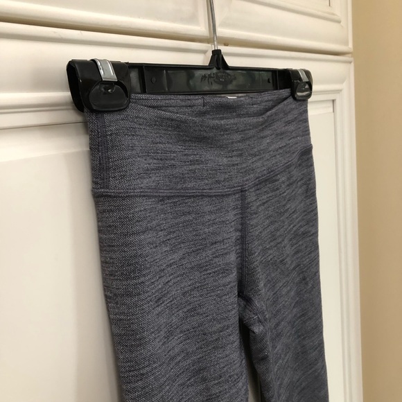 Reversible crop Ivivva by Lululemon leggings - Picture 8 of 15